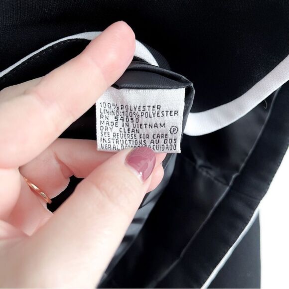 A & K Designs Cropped Blazer Jacket Women's 6P Black White Trim Notched Lapels - Picture 5 of 10